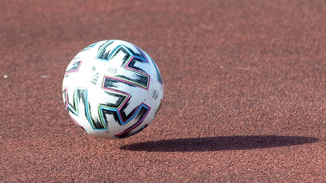 对手迅速扭 对手迅速扭